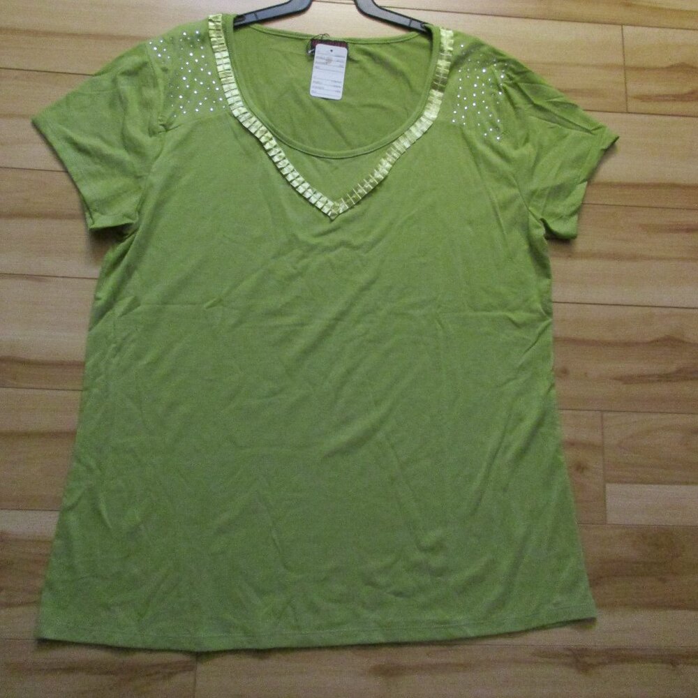 Sequins & satin ribbon top